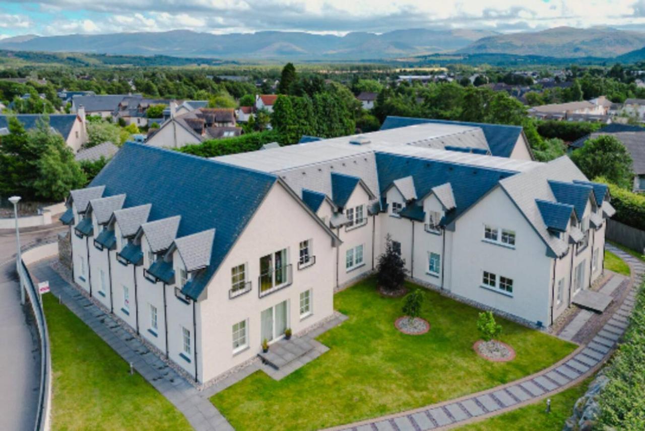 The Steadings, Aviemore Luxury 5 Star Rated 3 Bed With Home Cinema Garden And Parking מראה חיצוני תמונה